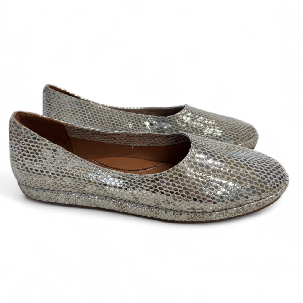 L’ Amour Des Pieds Xavar Elegant Silver Snake Print Women's Flats Size 7.5 Nwob